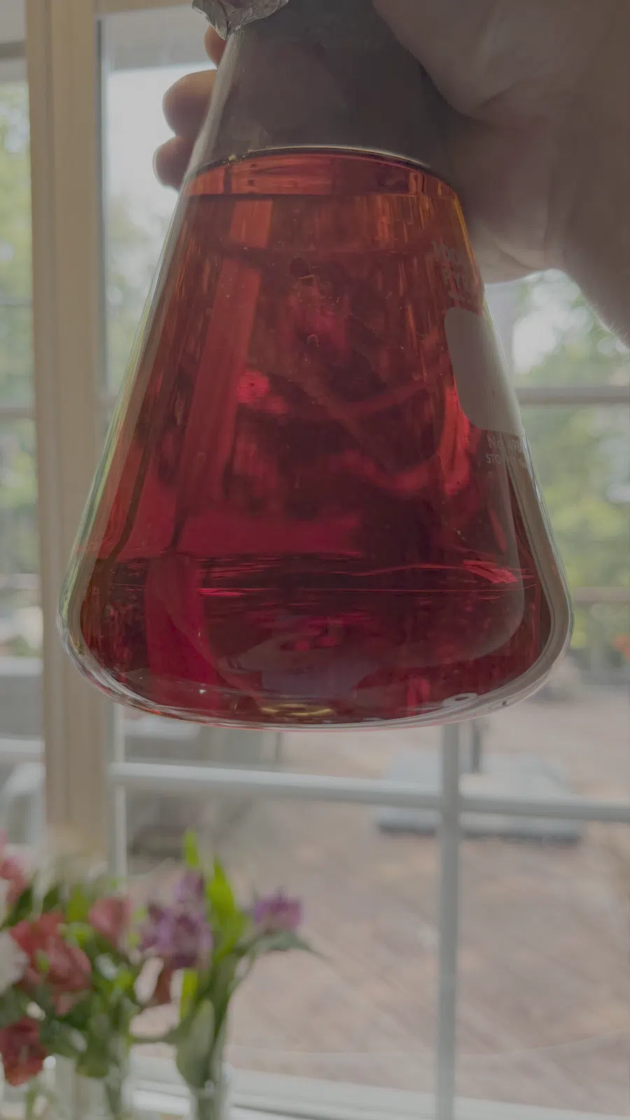 A first look at the whiskey’s color.